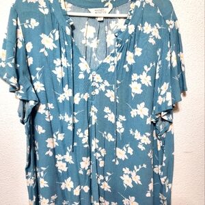 Market Spruce  light weight flutter short sleeve top